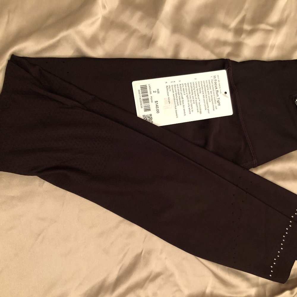 NWT Lululemon In Focus Run Tight 25 - Size 2 - PSHW